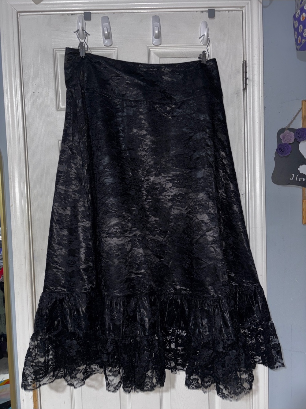 NWOT
Daisy Corsets Black Lace A-Line Maxi Skirt with Scalloped Hem